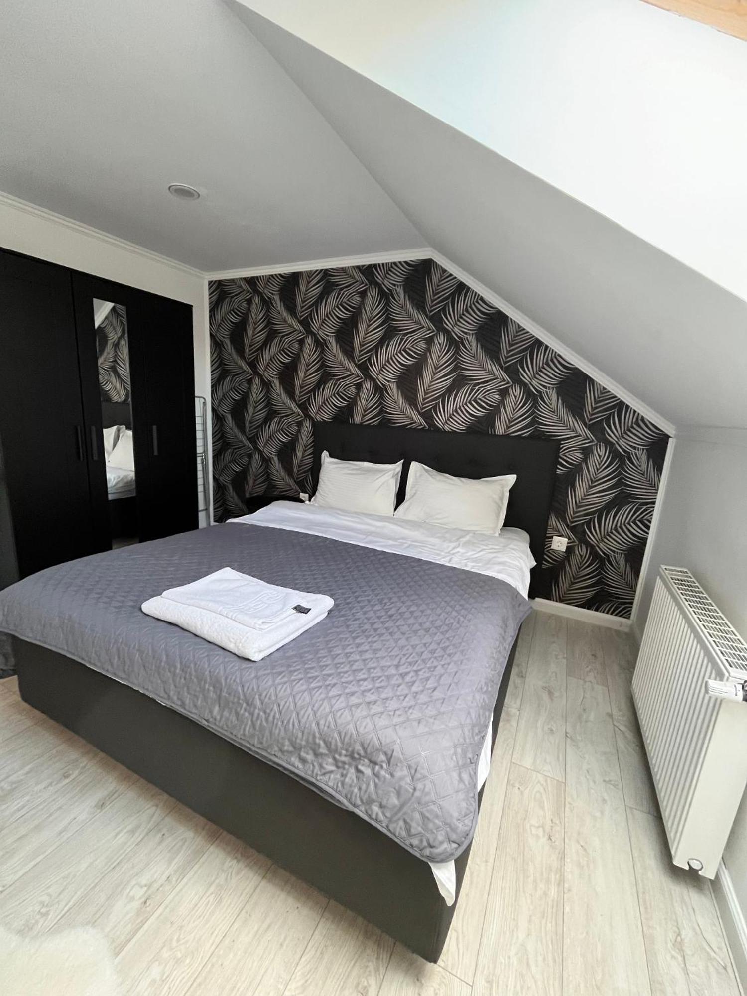 Lira Holiday Apartments Satu Mare Eksteriør bilde
